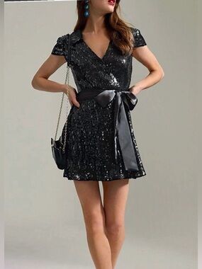 Alice + Olivia Black Kayley Sequin Wrap Mini Dress with Satin Waist Tie Size 4